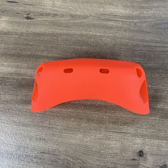 New Silicone Case Protective Cover Skin for Oculus Quest 2 VR Headset RED - Picture 3 of 10